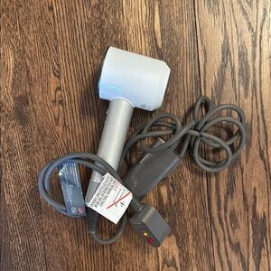 Dyson Supersonic Hair Dryer in Gray